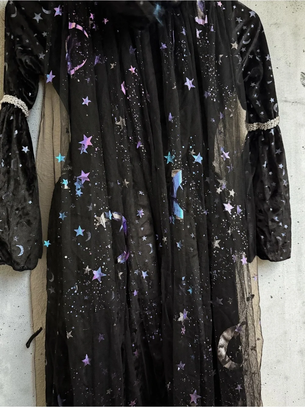Spirit dress play accents